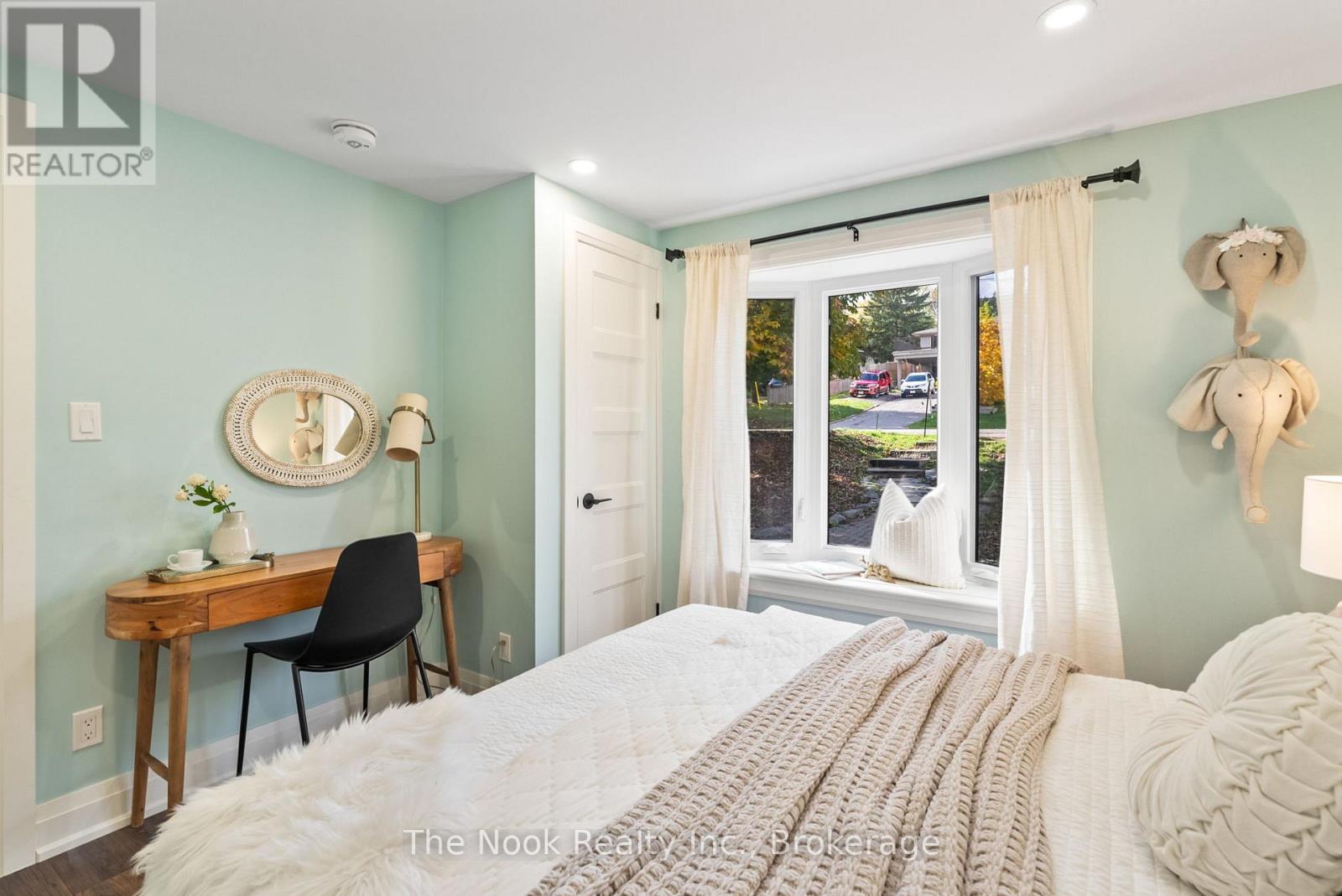 55 HONEY'S BEACH ROAD - 16