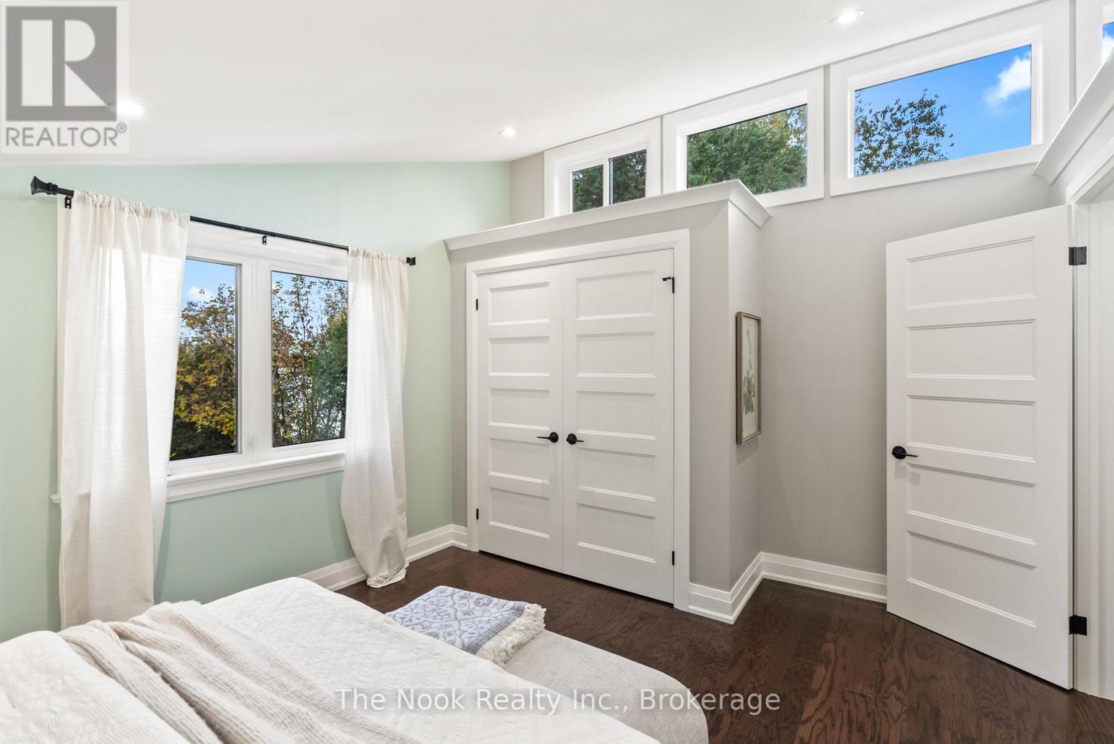 55 HONEY'S BEACH ROAD - 28