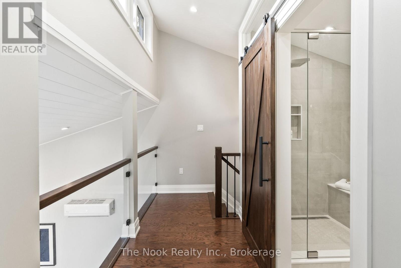 55 HONEY'S BEACH ROAD - 29