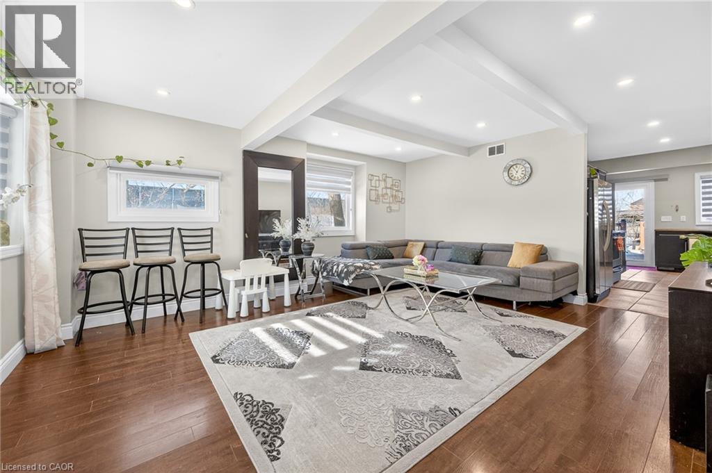 9 BAYSIDE Avenue - 4