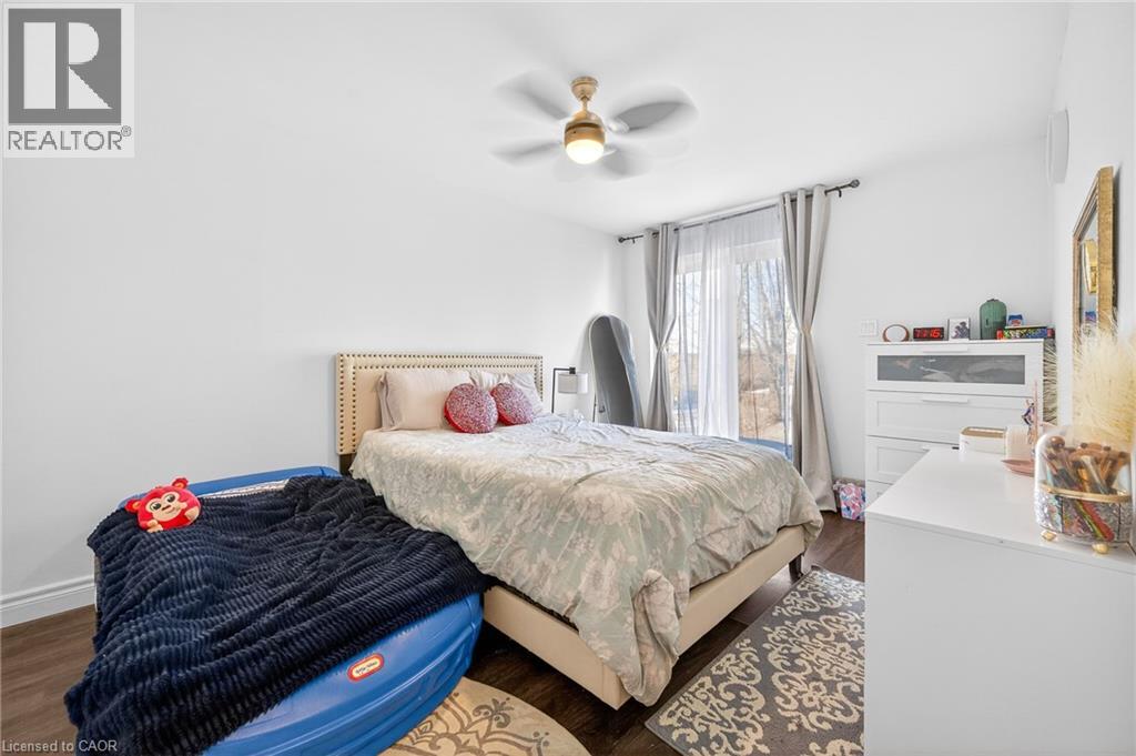 9 BAYSIDE Avenue - 14
