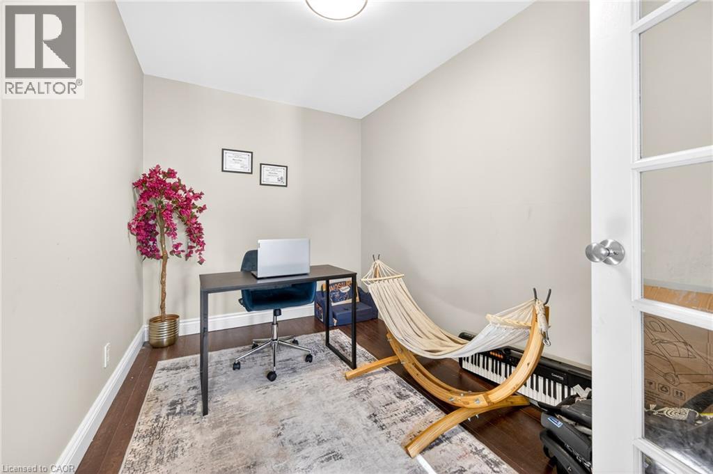 9 BAYSIDE Avenue - 26
