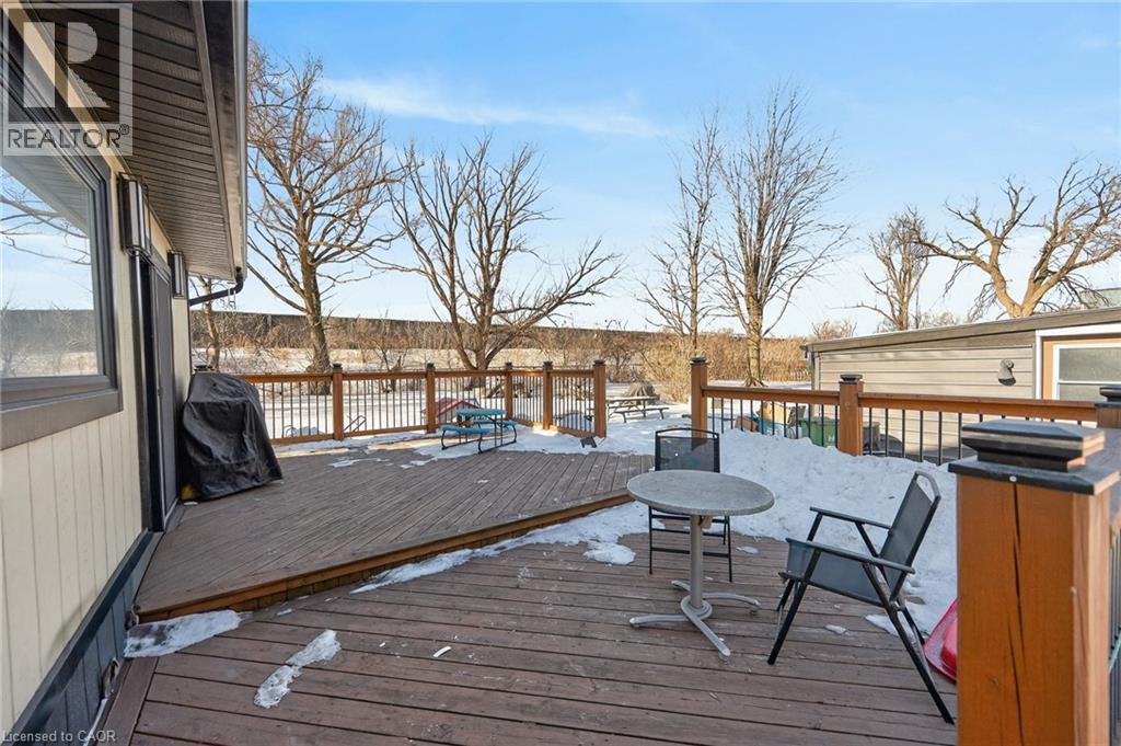 9 BAYSIDE Avenue - 38