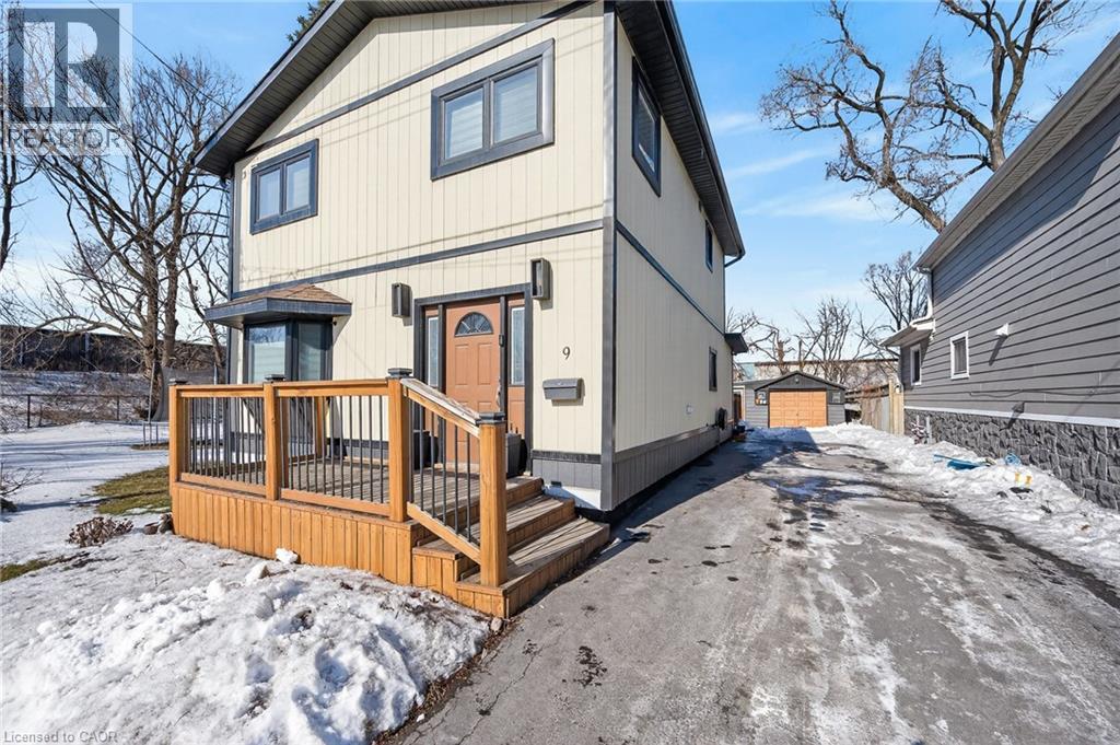 9 BAYSIDE Avenue - 41