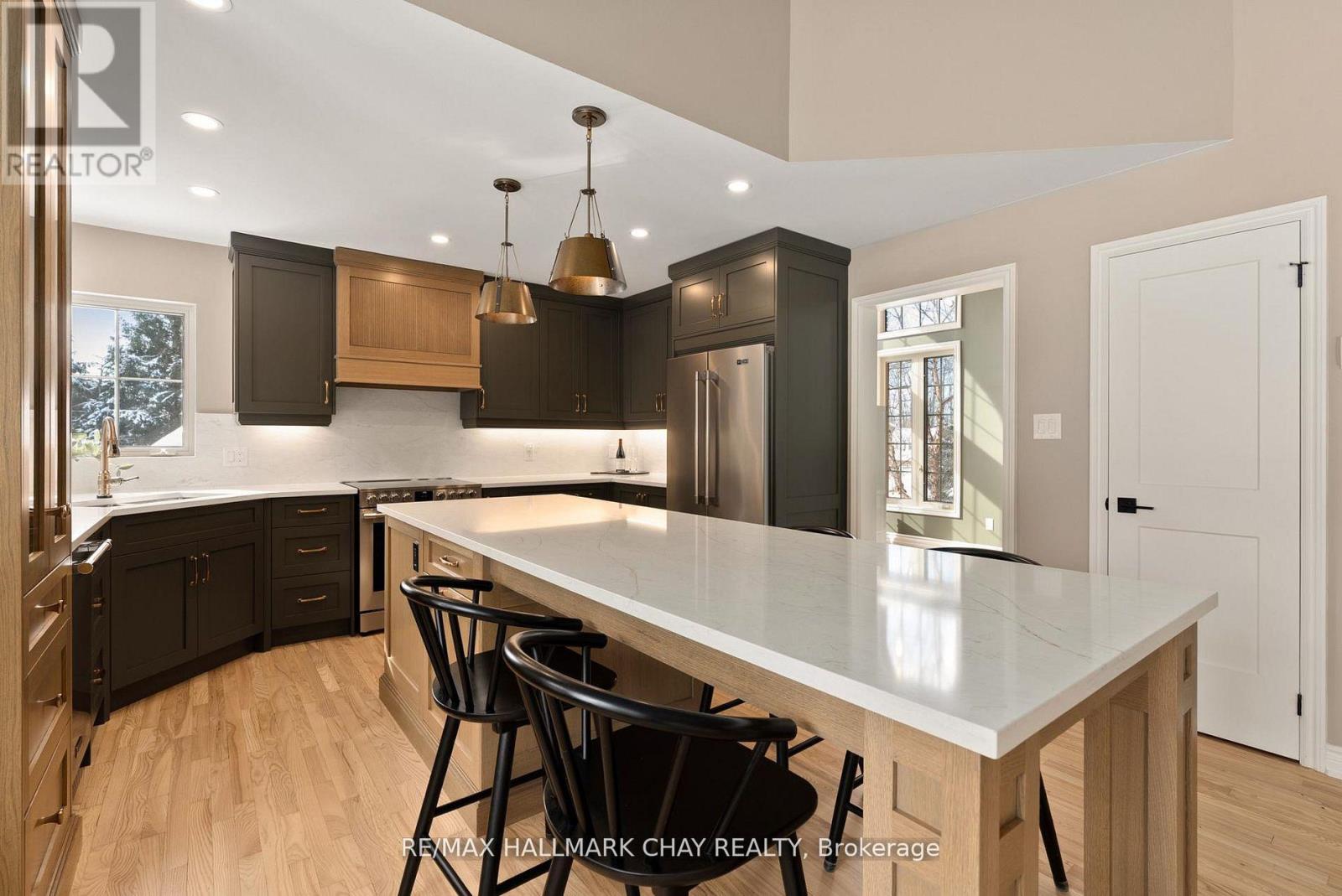 32 FOREST HILL DRIVE - 5