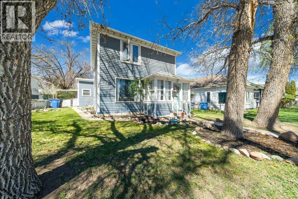 824 4 Street SE - photo 3
