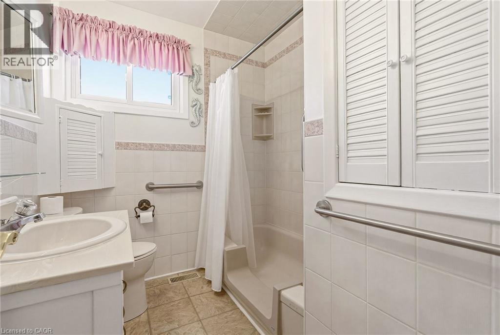 491 WARMINSTER Drive - 16
