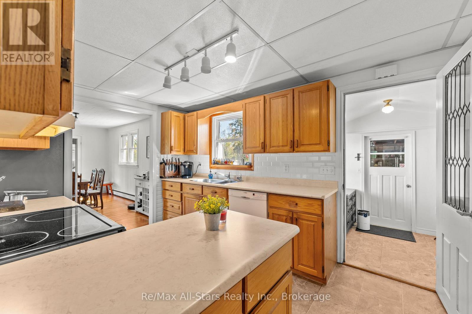 44 TRENT CANAL ROAD - 12