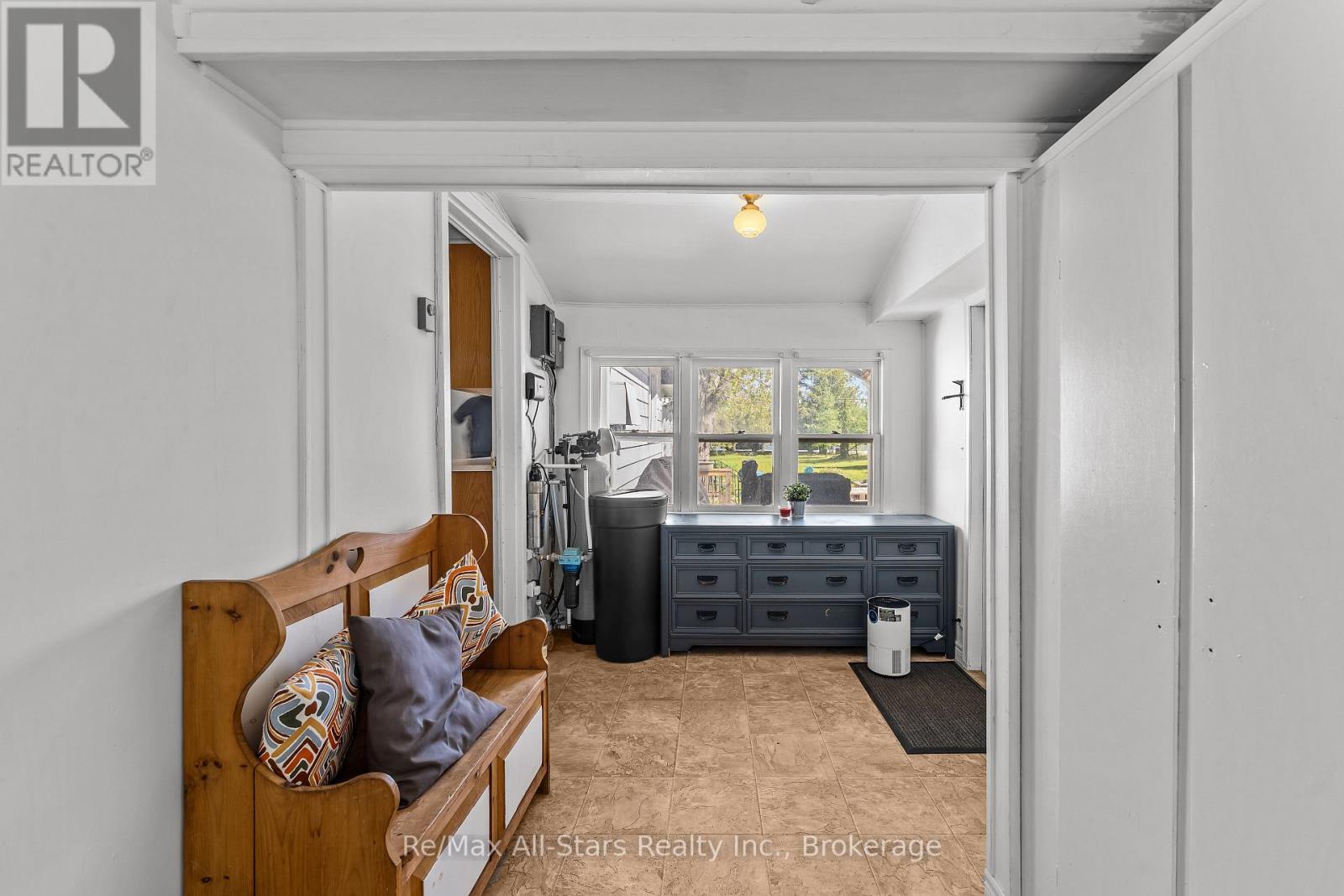 44 TRENT CANAL ROAD - 9