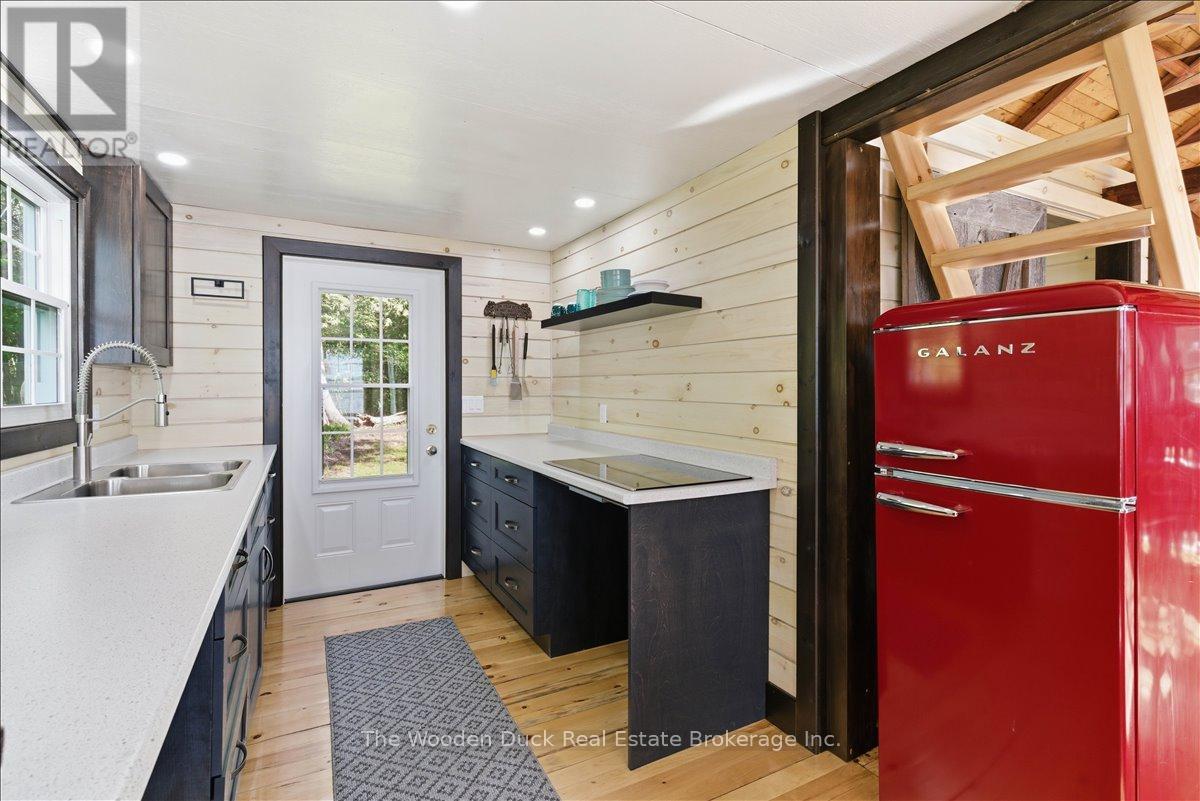90B BLAKELY LANE - 14