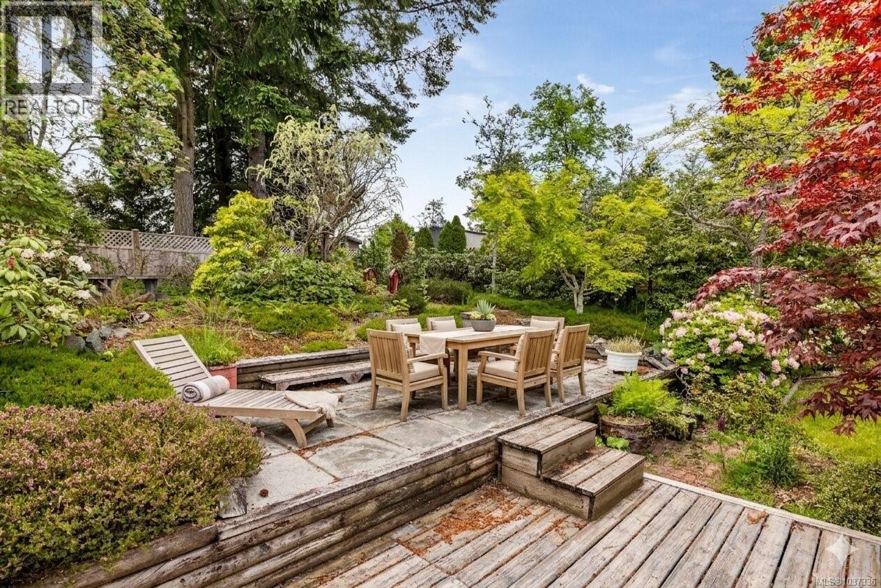 580 Dogwood Rd - 6