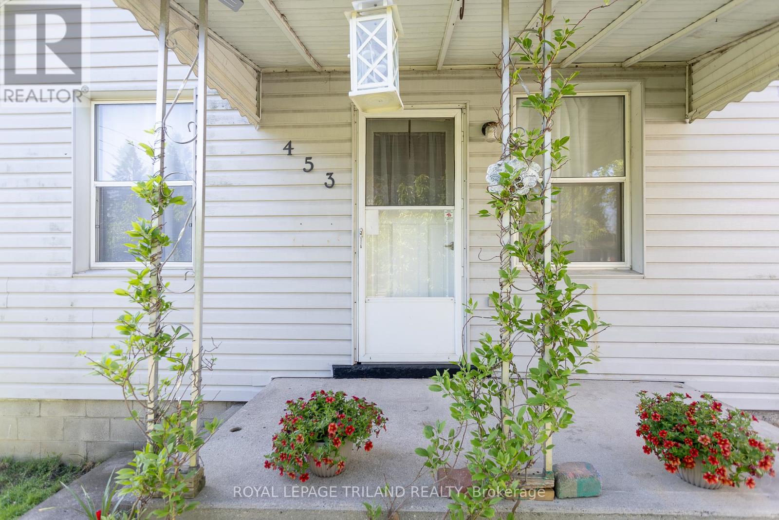 453 SALISBURY STREET - Image 3