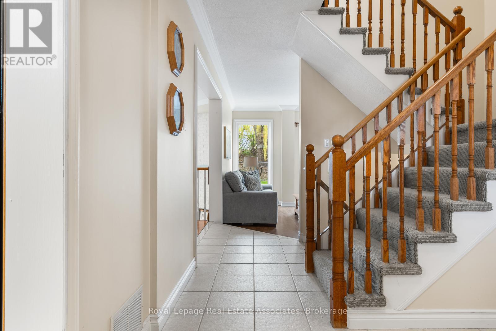 4237 TRELLIS CRESCENT - Image 2