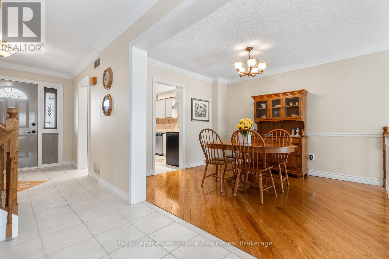 4237 TRELLIS CRESCENT - 3
