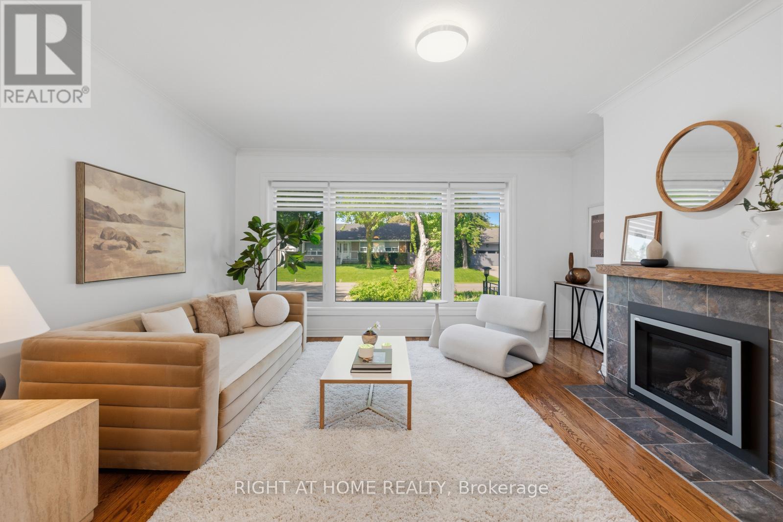1586 ROMETOWN DRIVE - 4