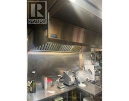 8a - 2558 Finch Avenue W, Toronto, ON M9M2G3 Photo 12