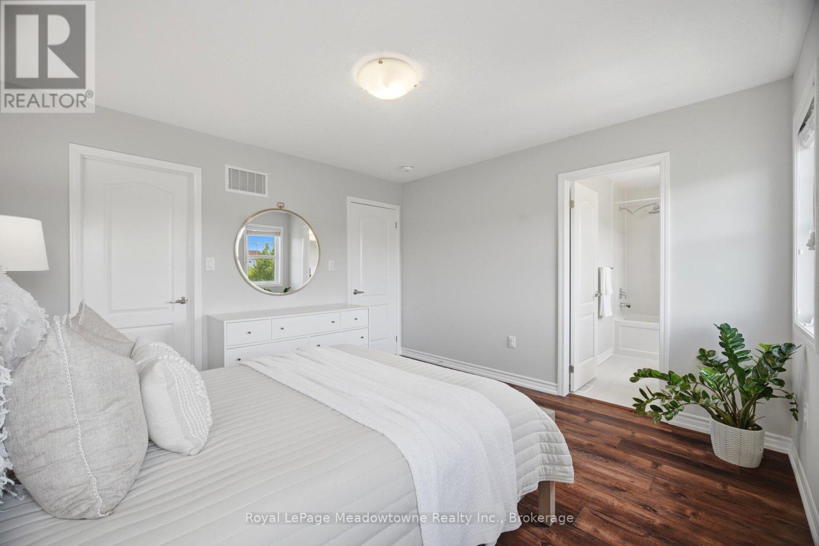 1518 CLITHEROW STREET - 24