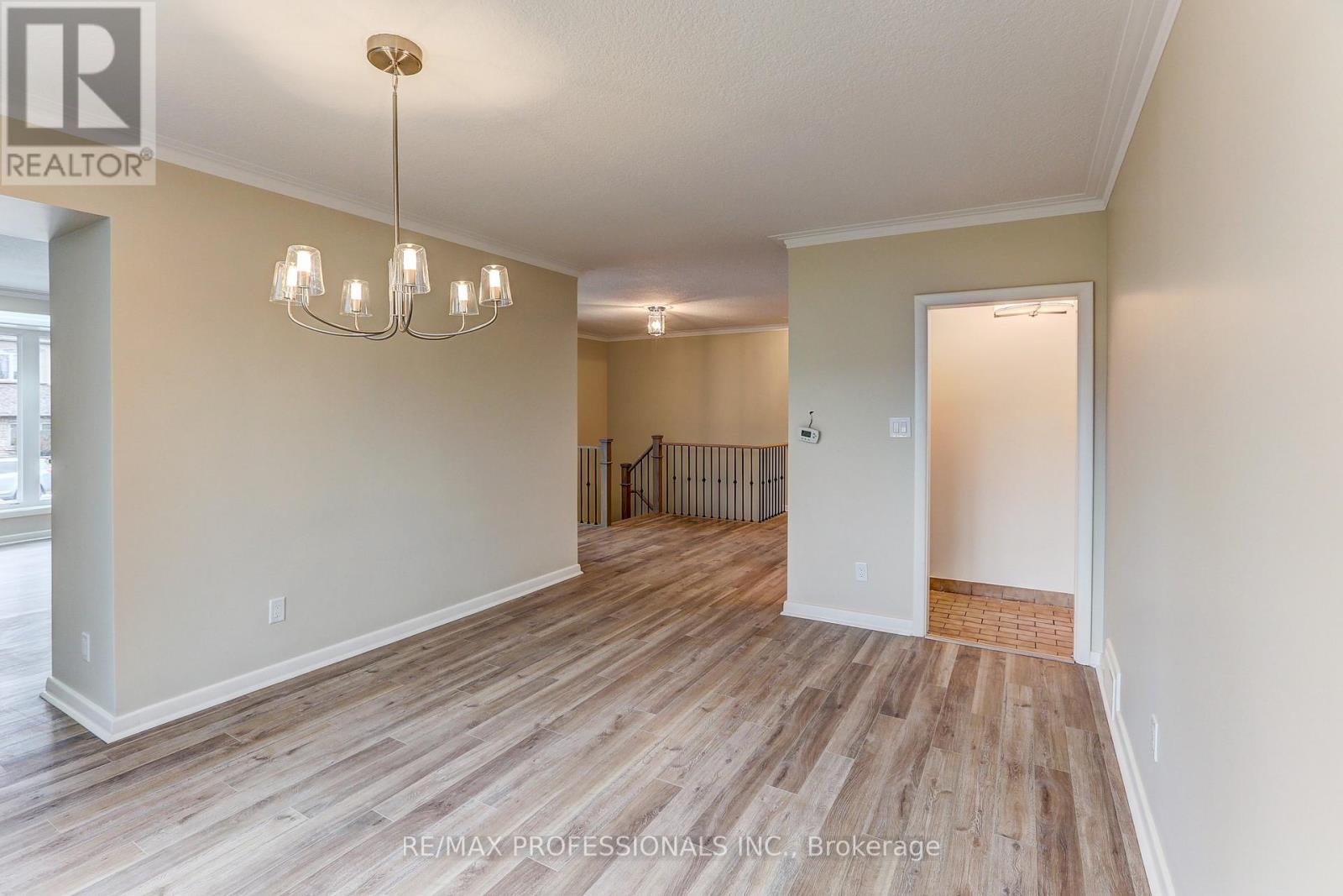 23 RAVENSBOURNE CRESCENT - 10