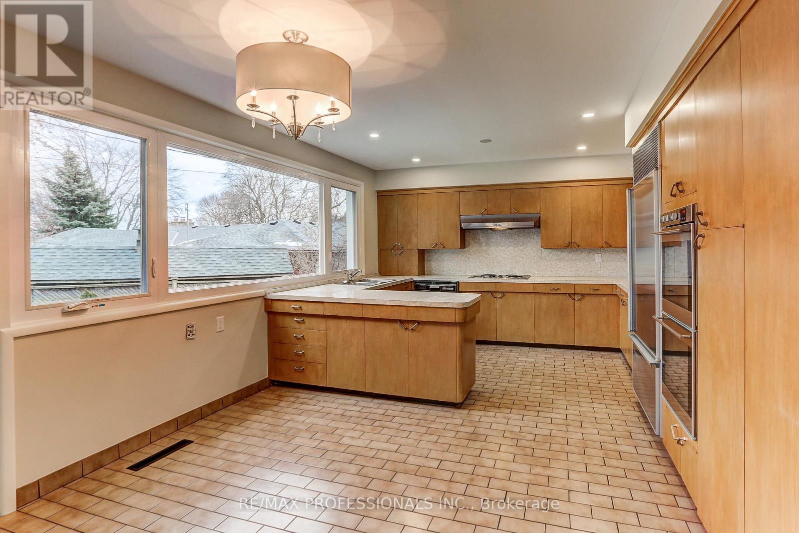 23 RAVENSBOURNE CRESCENT - 14