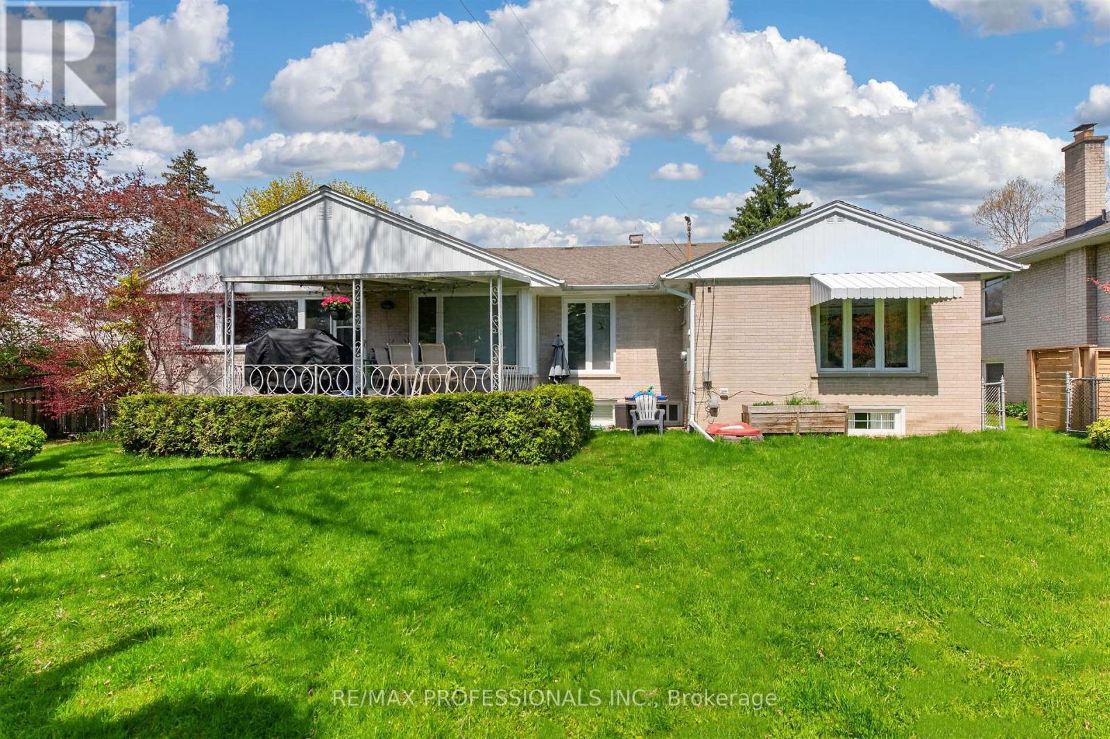 23 RAVENSBOURNE CRESCENT - 44