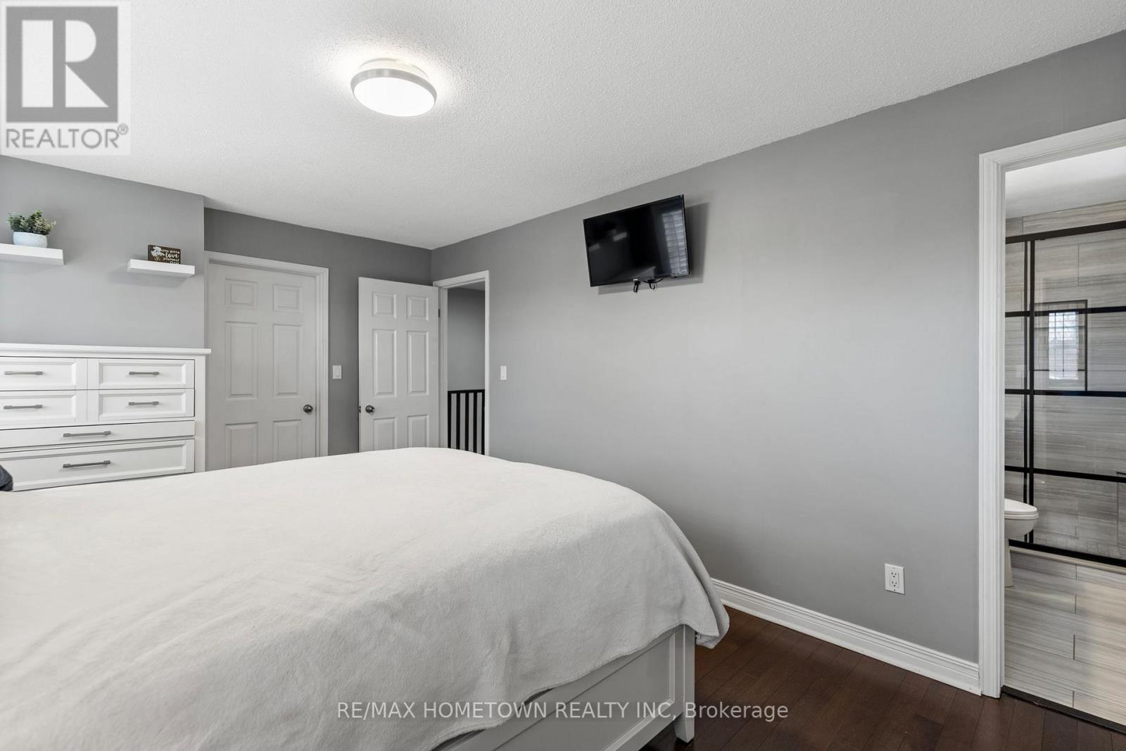 1018 MONTROSE STREET - 18