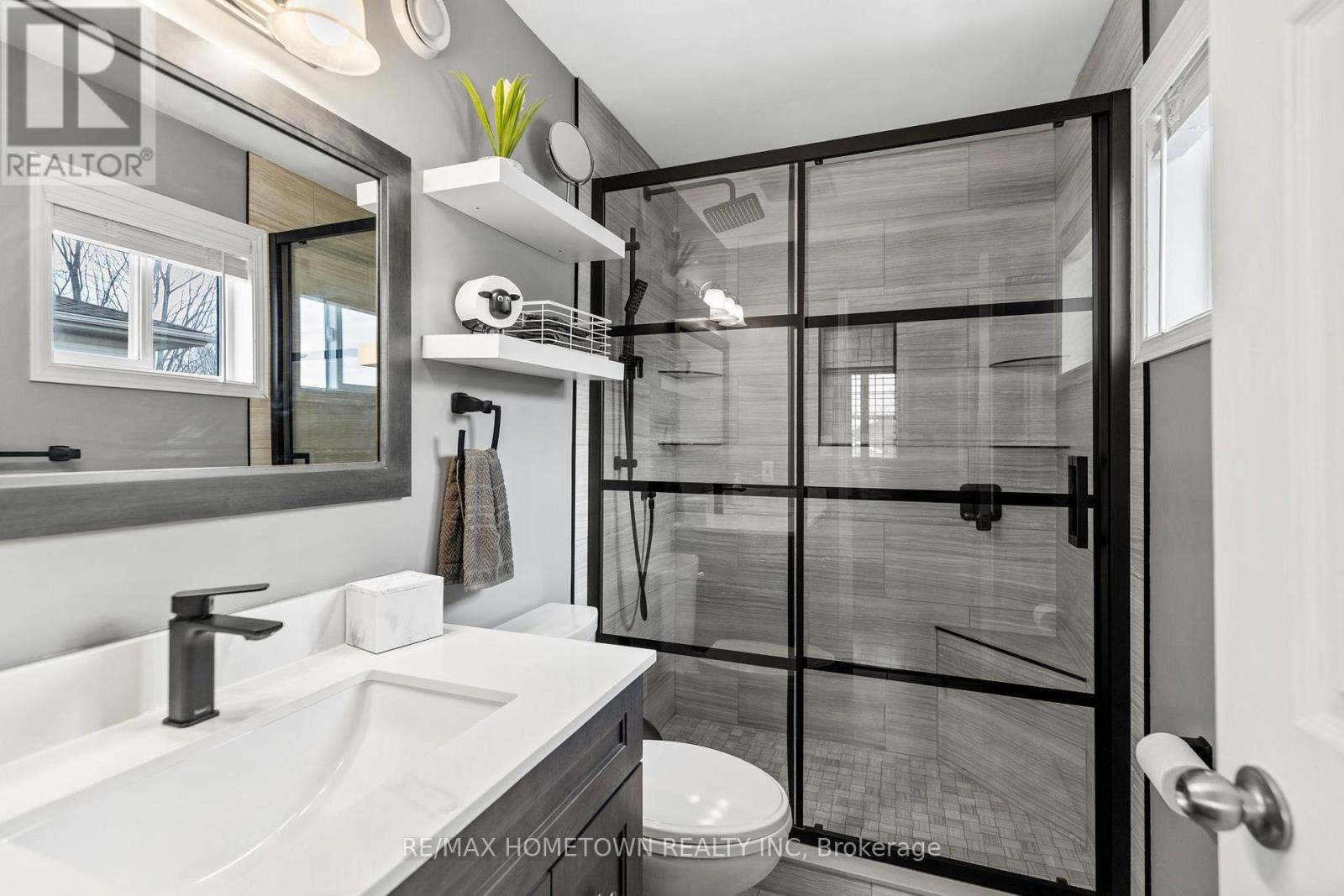 1018 MONTROSE STREET - 19