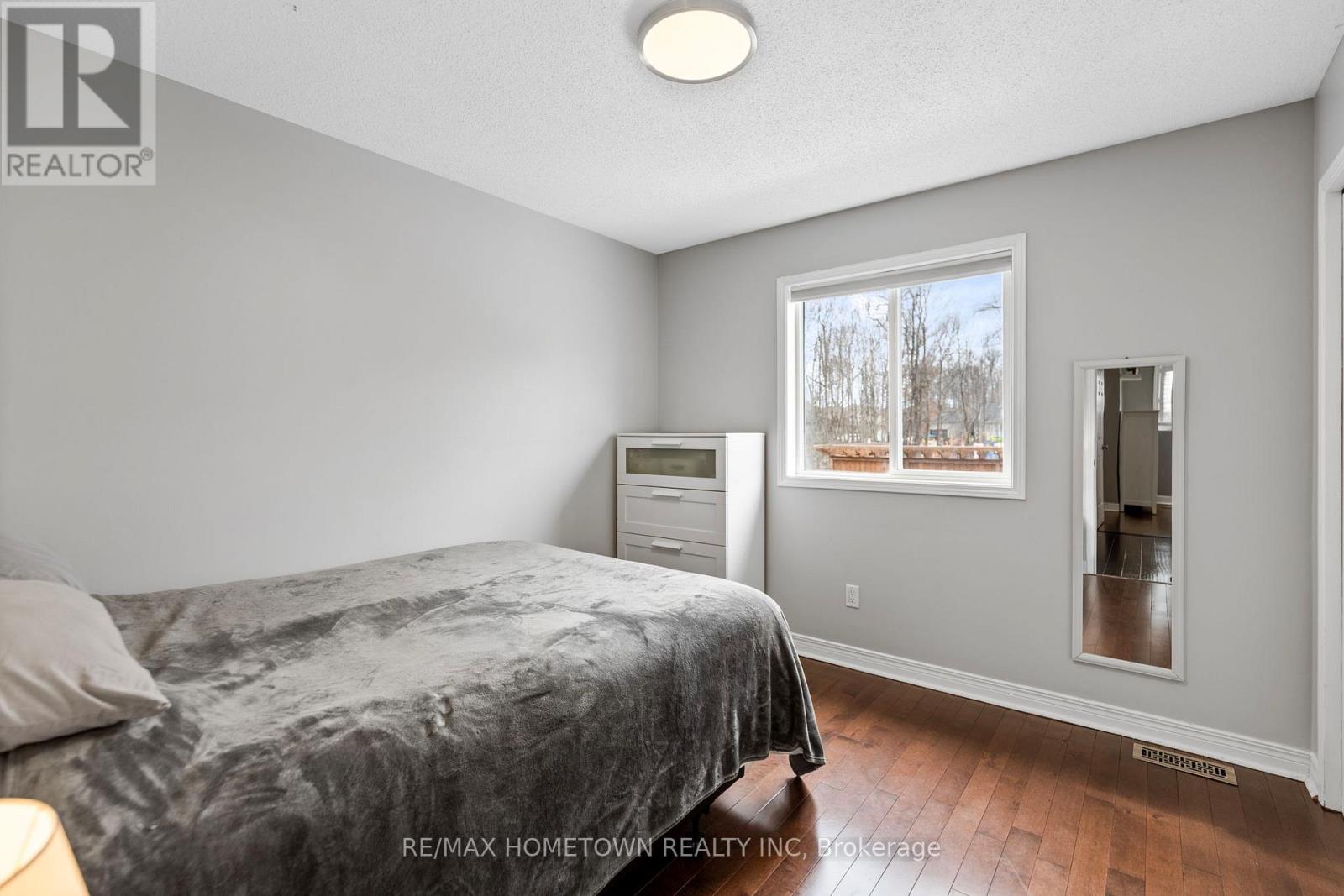 1018 MONTROSE STREET - 23