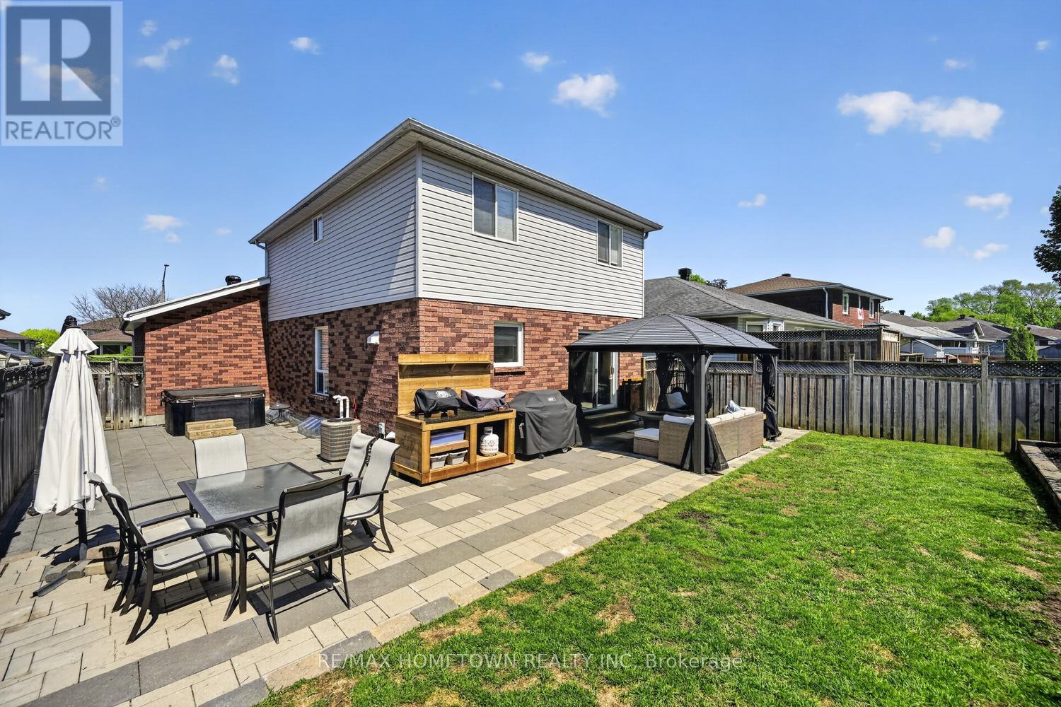 1018 MONTROSE STREET - 40
