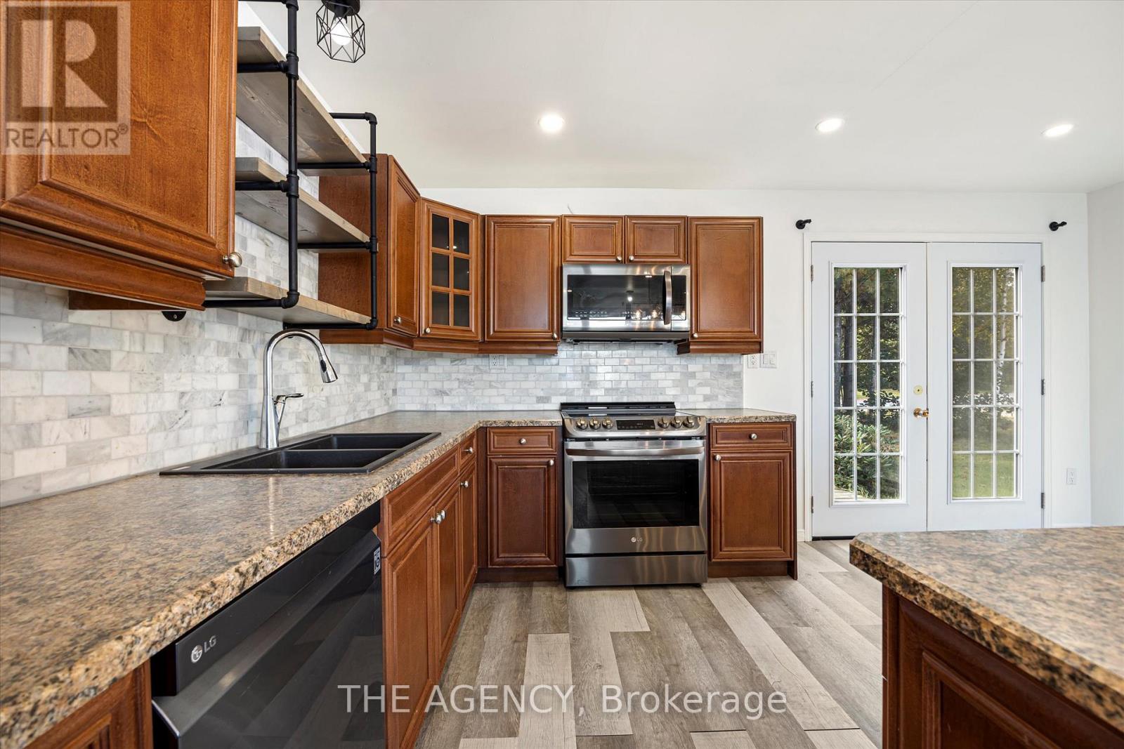 772 S LAKE BERNARD ROAD - 23