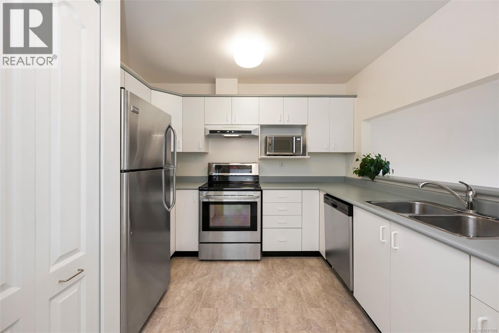 #204 9710 Second St - 17