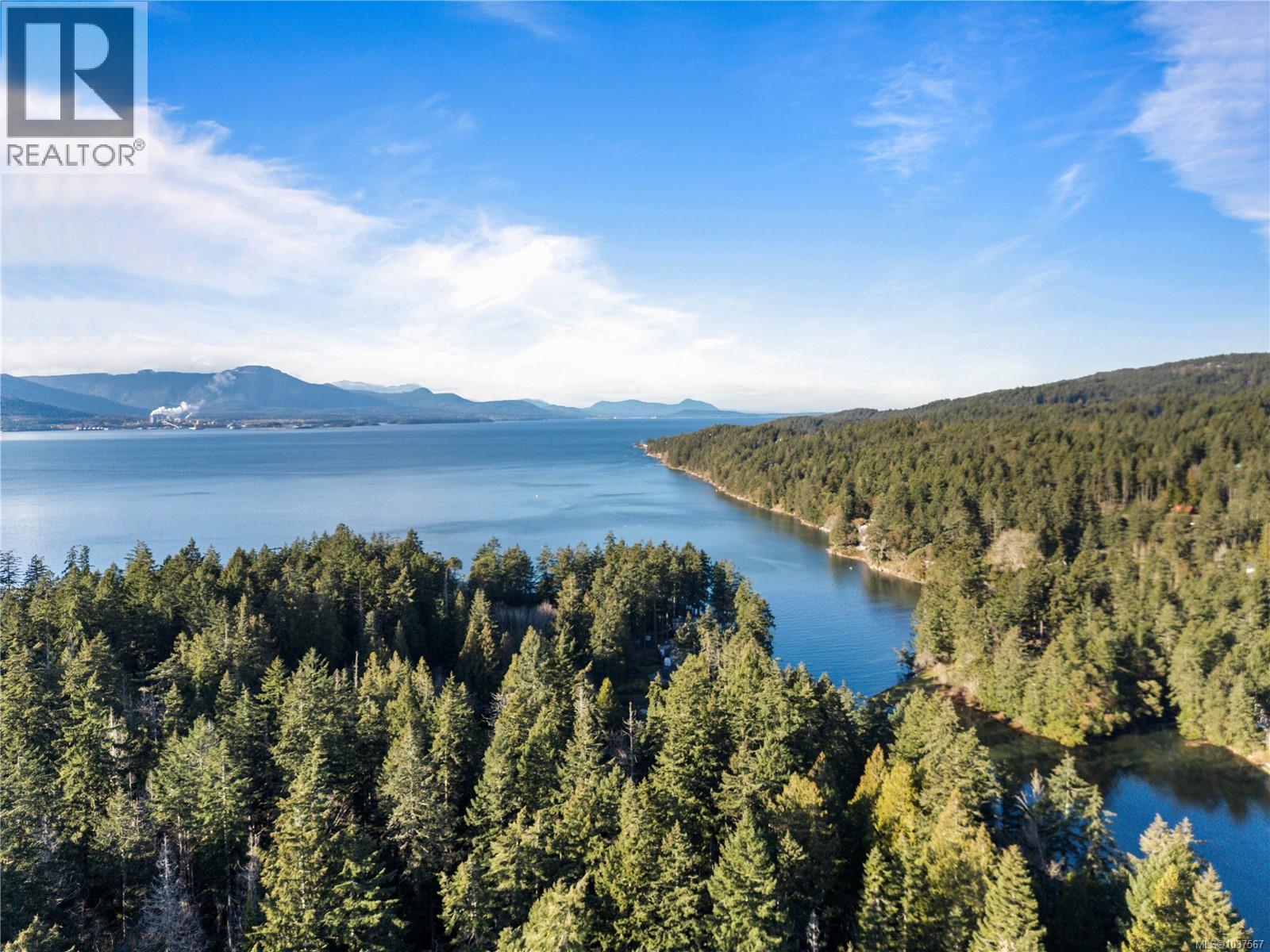808 Rainbow Rd, Salt Spring