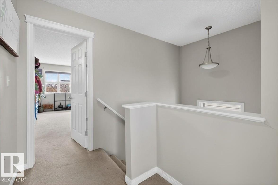 7704 16 AV SW - 26