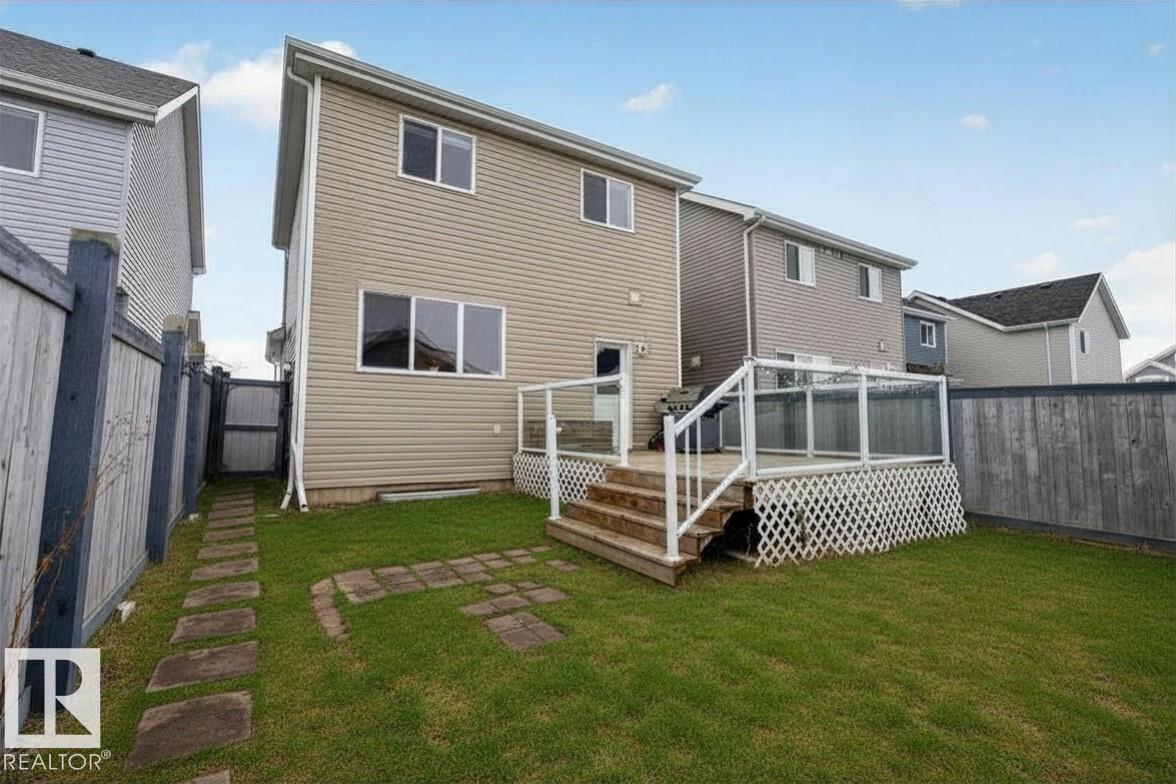 7704 16 AV SW - 32