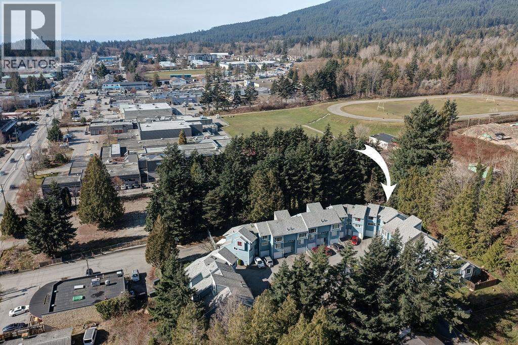 5 822 GIBSONS WAY, Gibsons