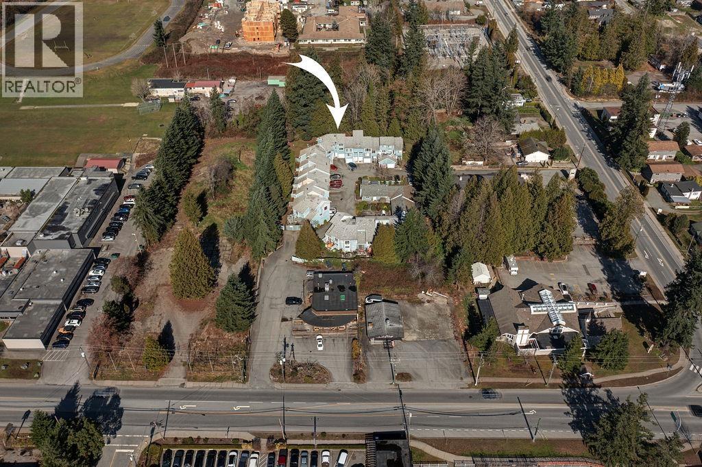 5 822 GIBSONS WAY, Gibsons