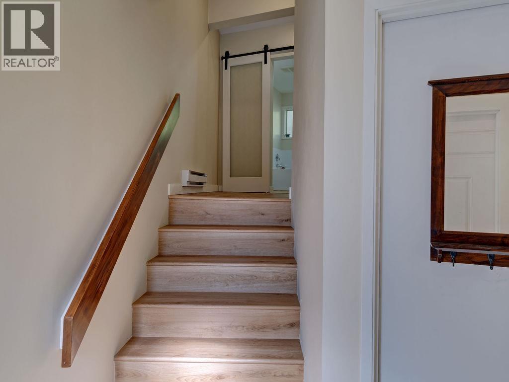 5 822 GIBSONS WAY, Gibsons