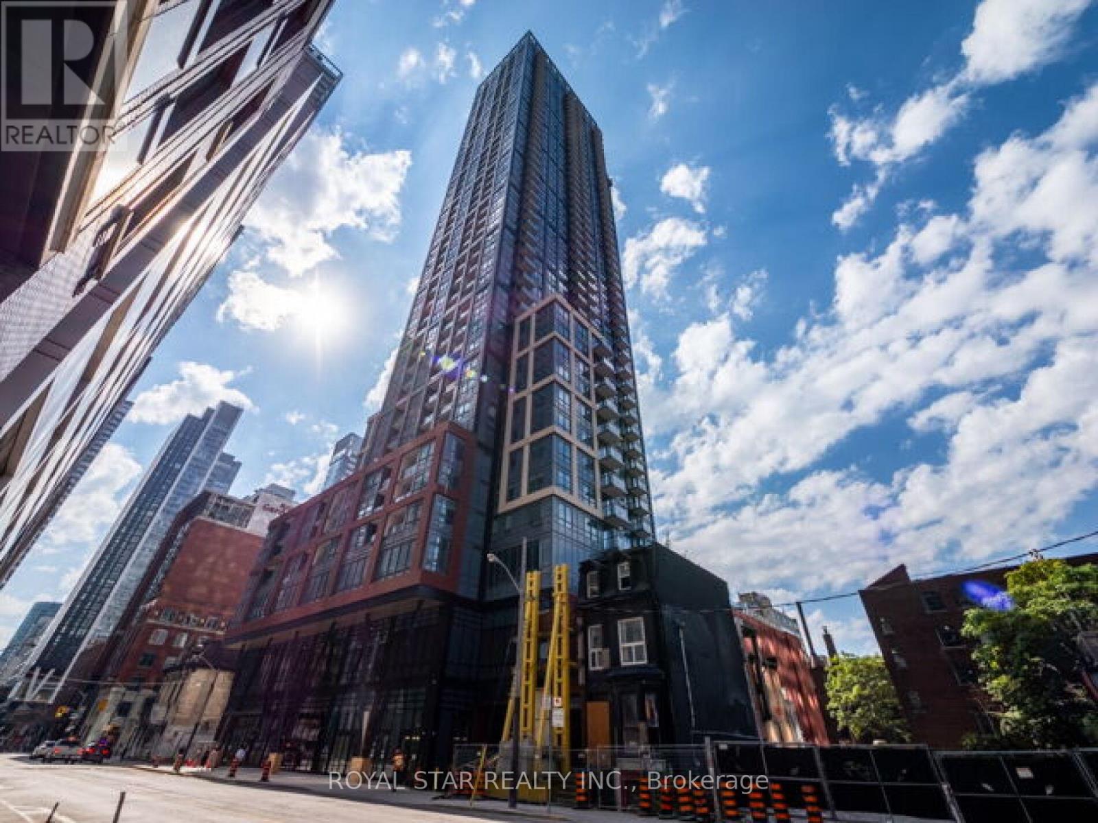 #518 108 PETER STREET - Image 2