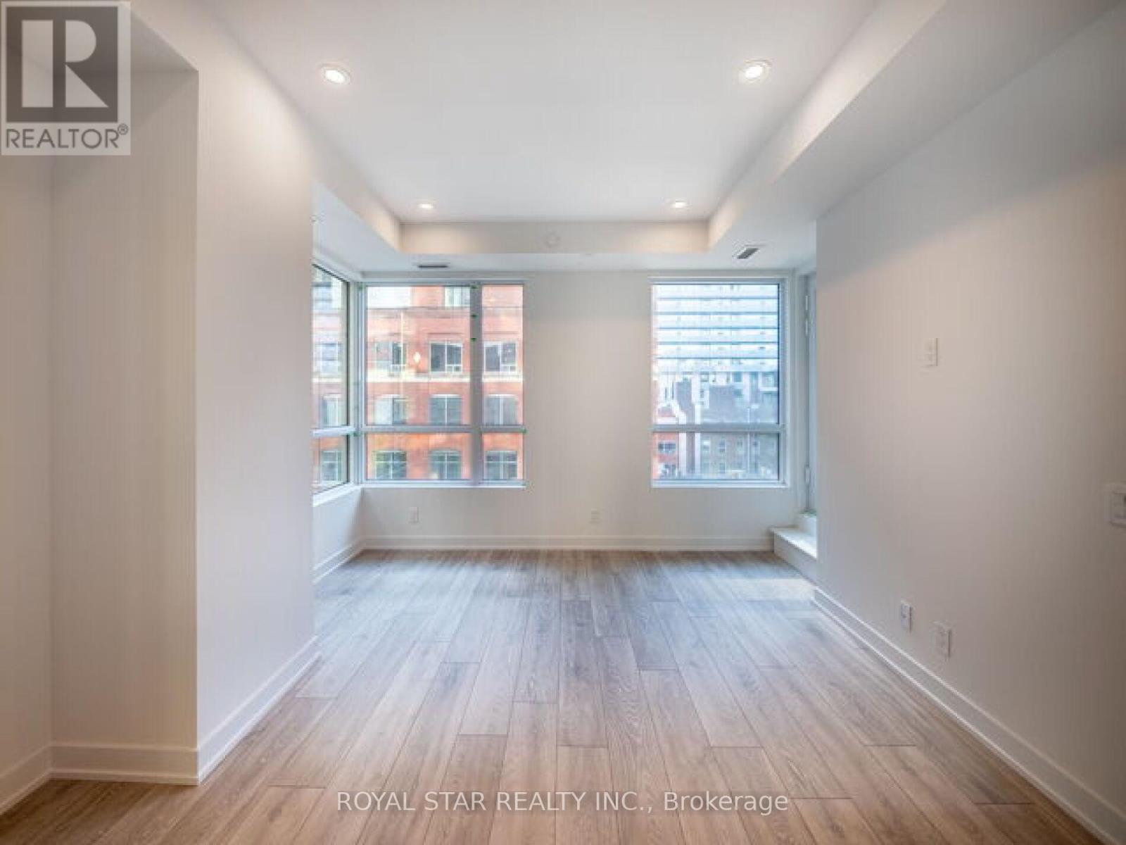 #518 108 PETER STREET - 8