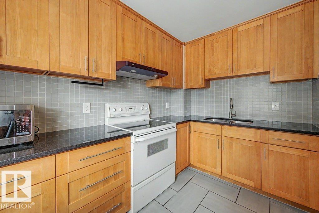 #41 9619 180 ST NW - 11