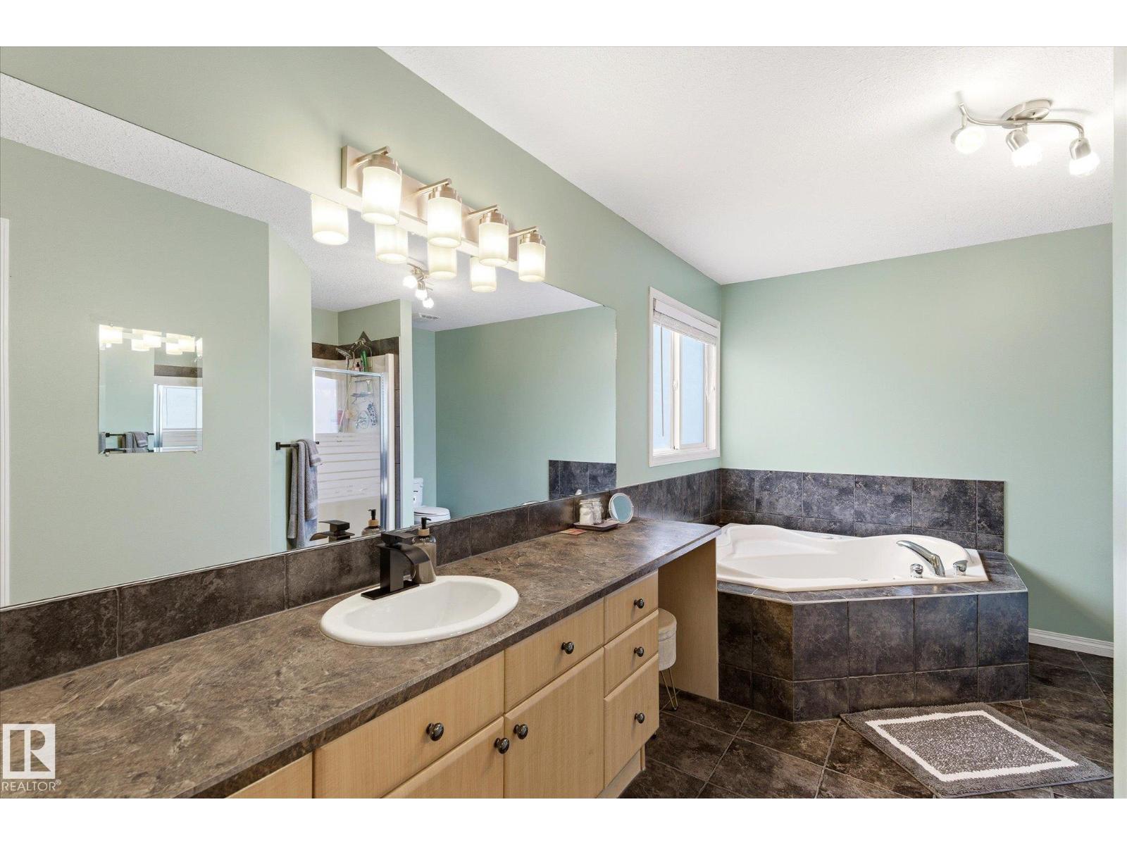 16308 49 ST NW - 28