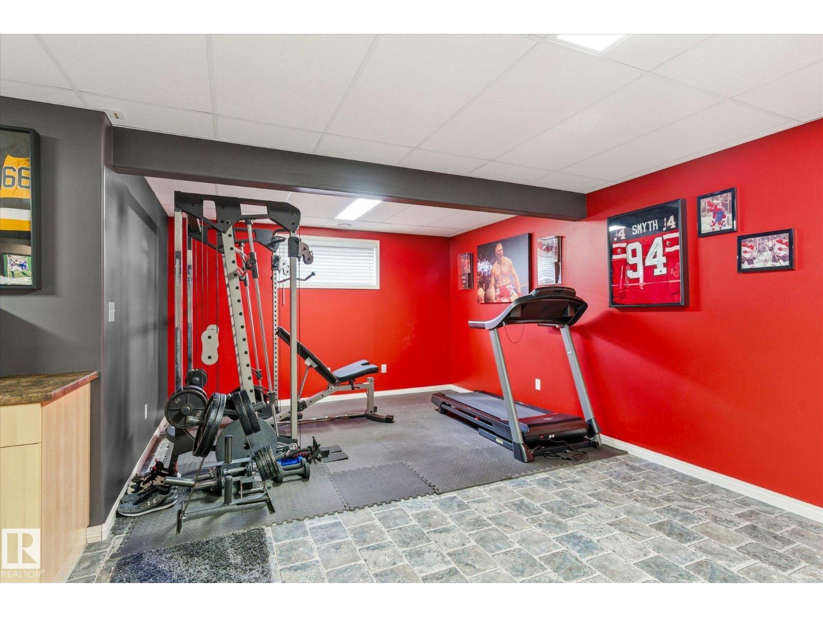 16308 49 ST NW - 39