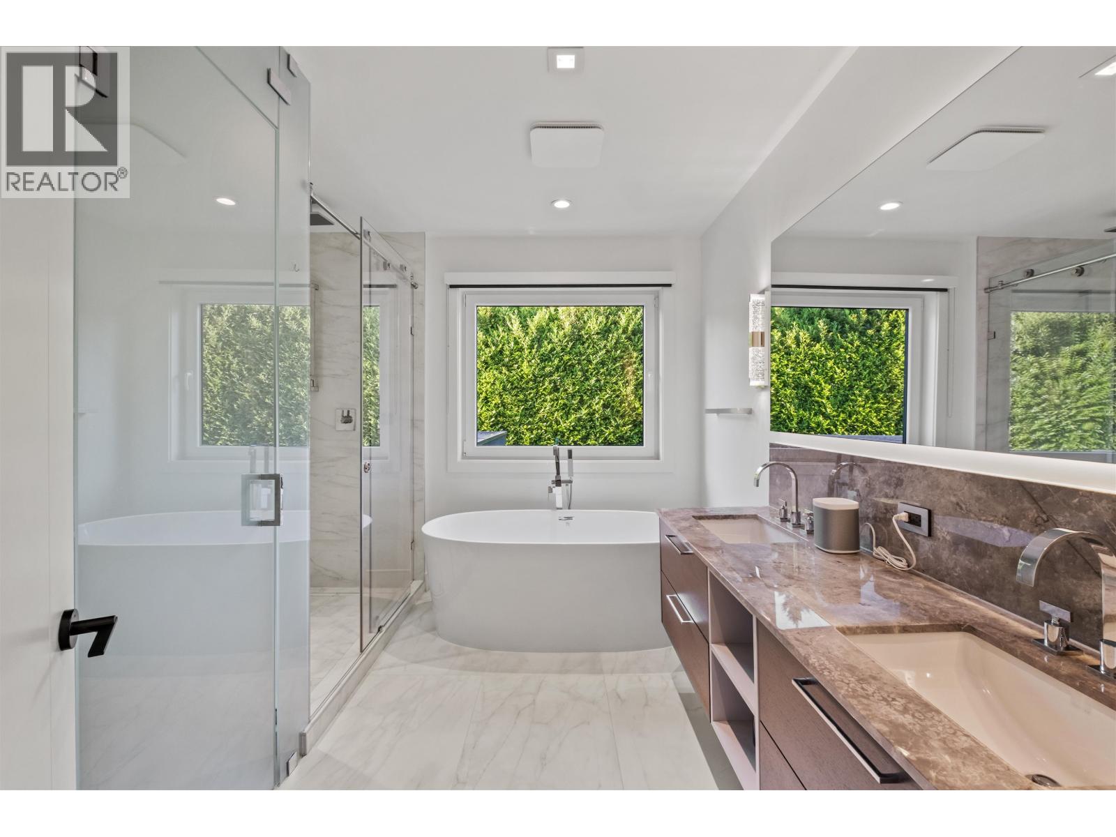 920 MELBOURNE AVENUE, North Vancouver