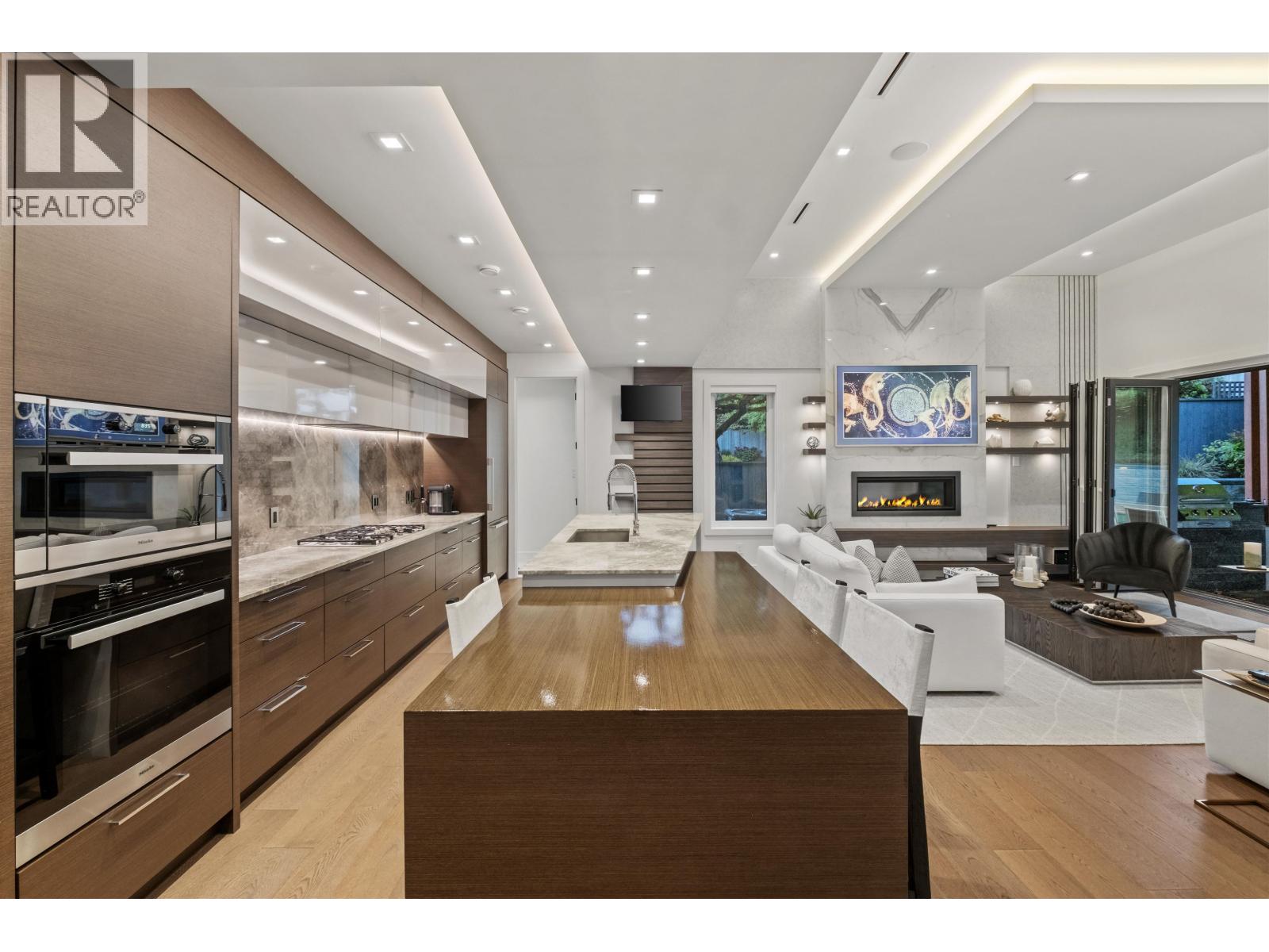 920 MELBOURNE AVENUE, North Vancouver