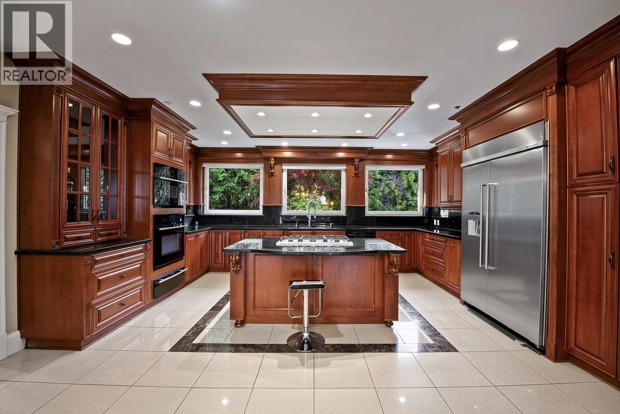 761 EYREMOUNT DRIVE — photo 3