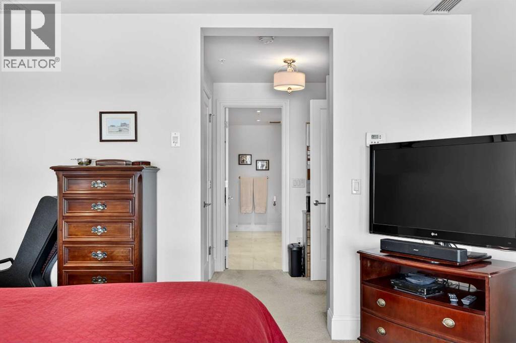 #306 211 Quarry Way SE - 35