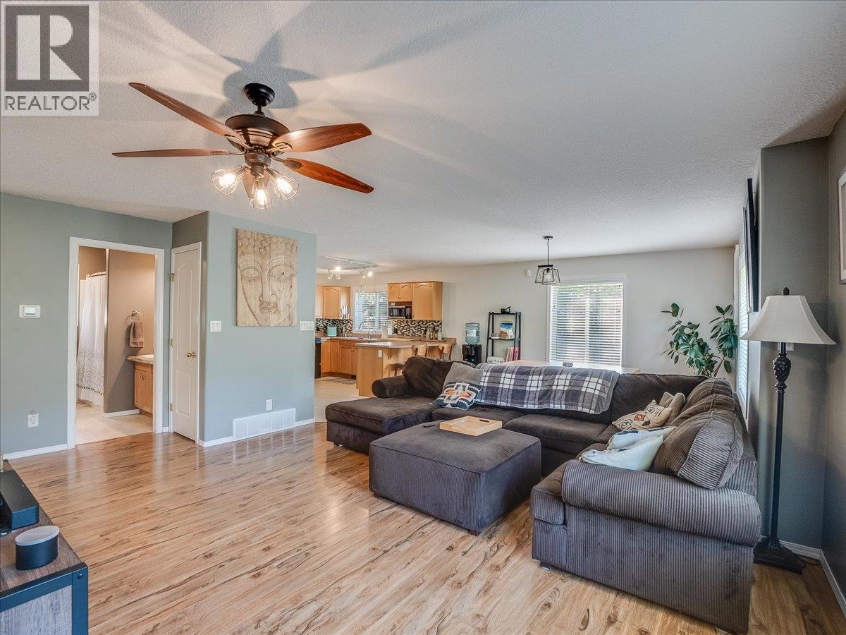 2095 Pass Creek Road, Castlegar