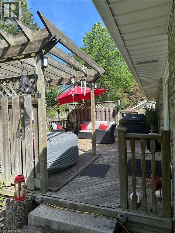 70 BERKLEY Crescent - 36