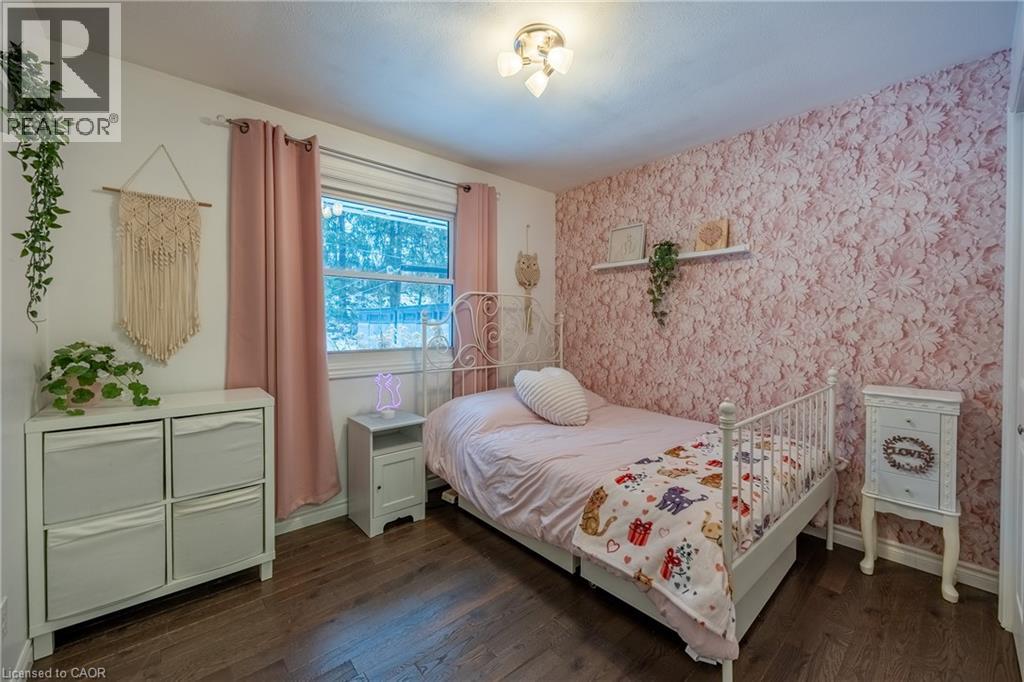 70 BERKLEY Crescent - 21