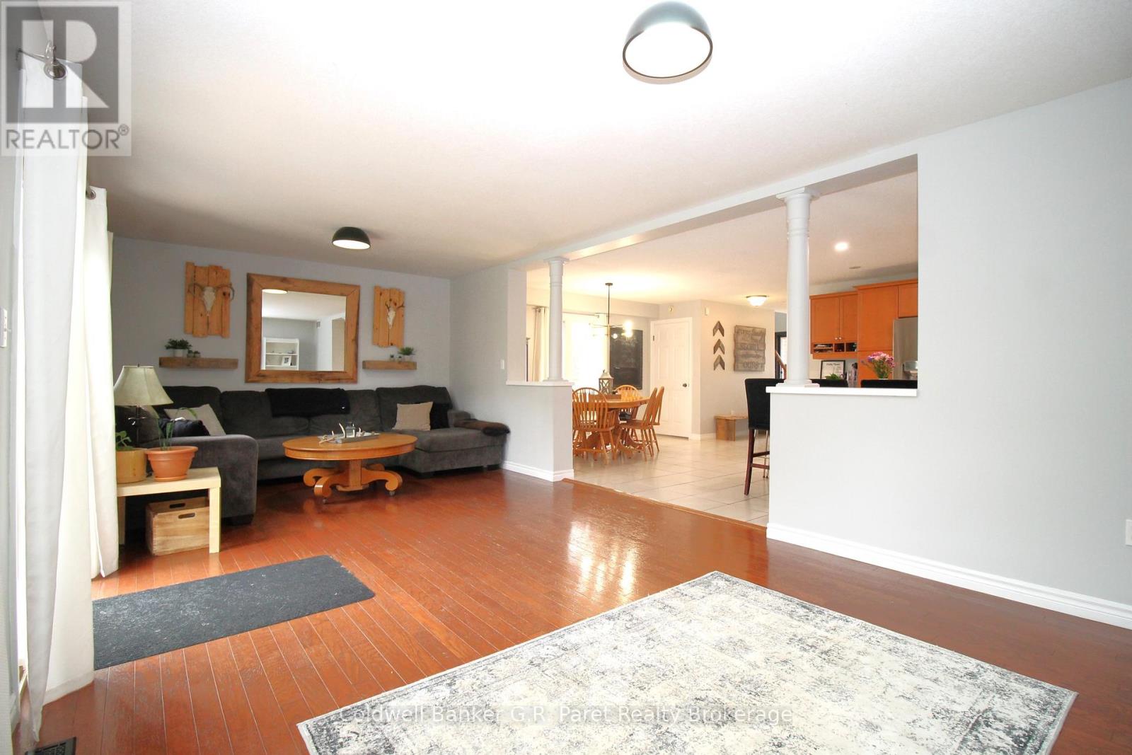 4 LANGRELL AVENUE - 16