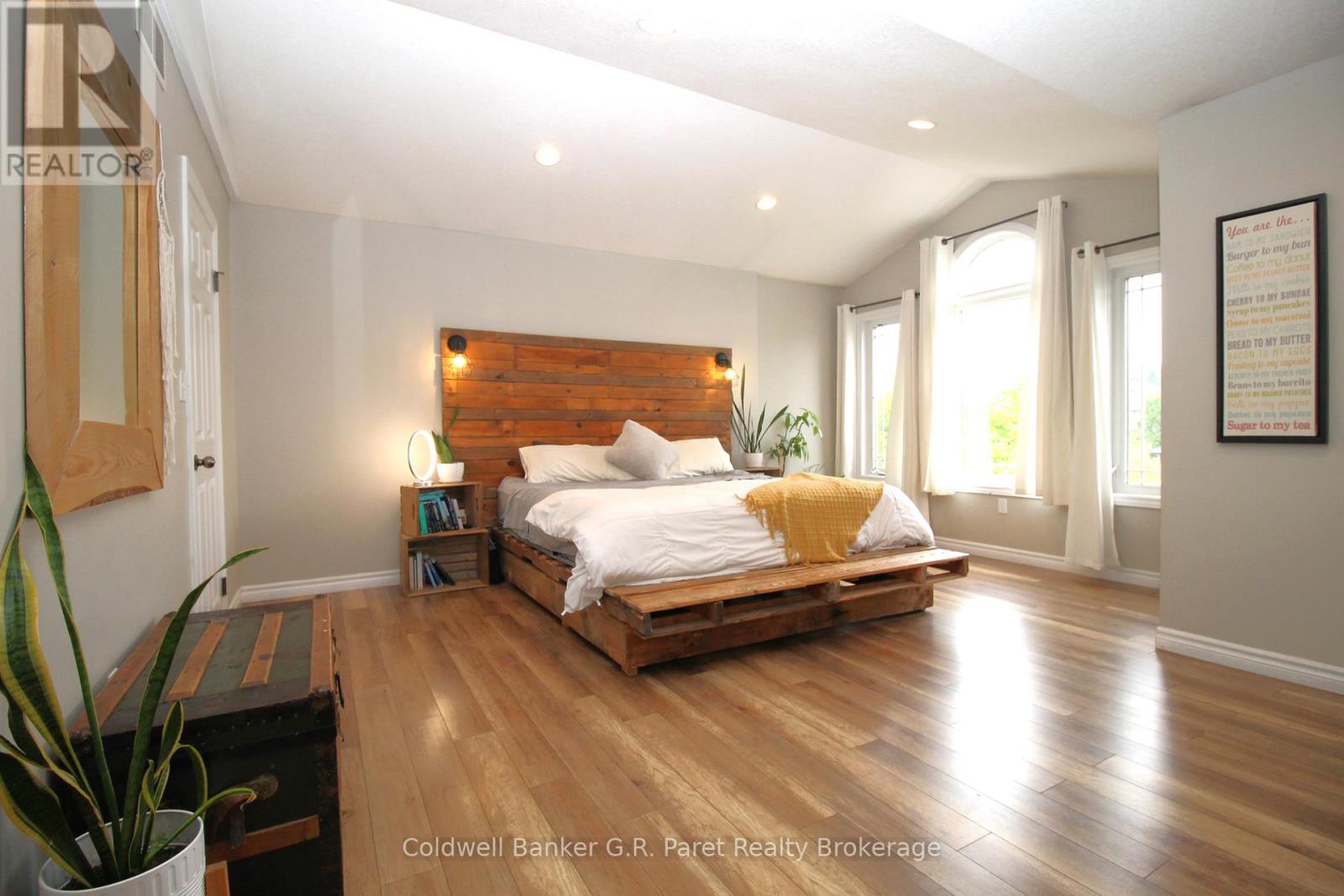 4 LANGRELL AVENUE - 17